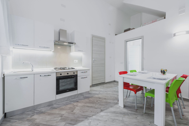 Others 4, Modern duplex with balcony by Wonderful Italy, Catania