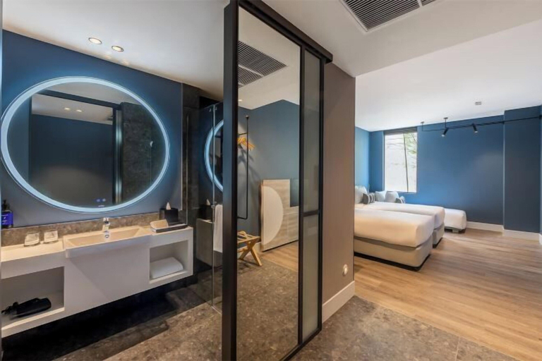 Bathroom 17