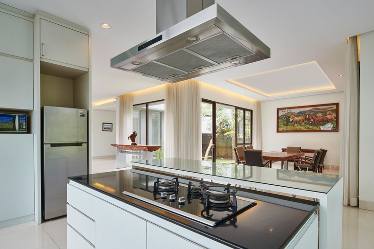 Dining Room 17