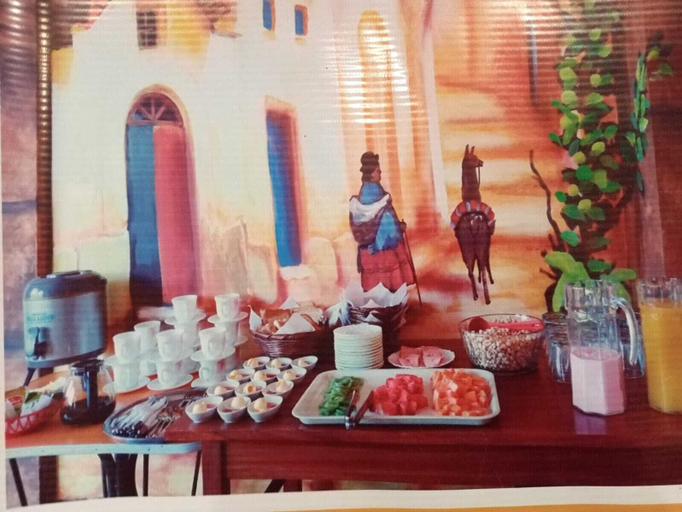 Food & Drinks 3, Hostal Estrella Del Lago, Manco Kapac