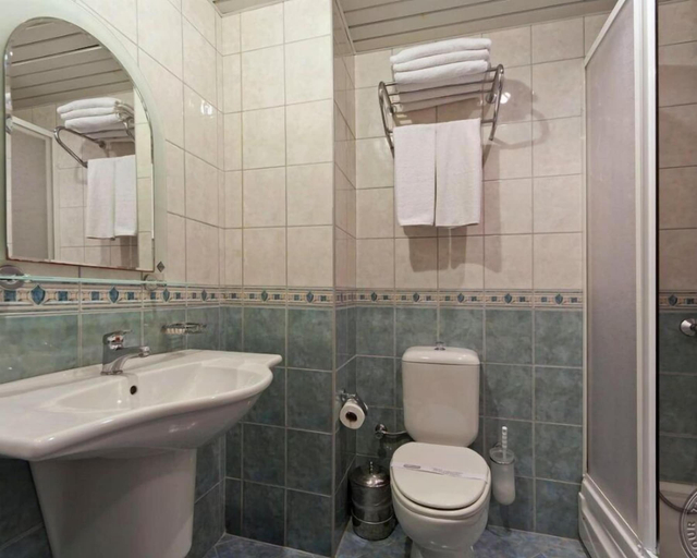 Bathroom 2, Eva Beach Hotel, Alanya