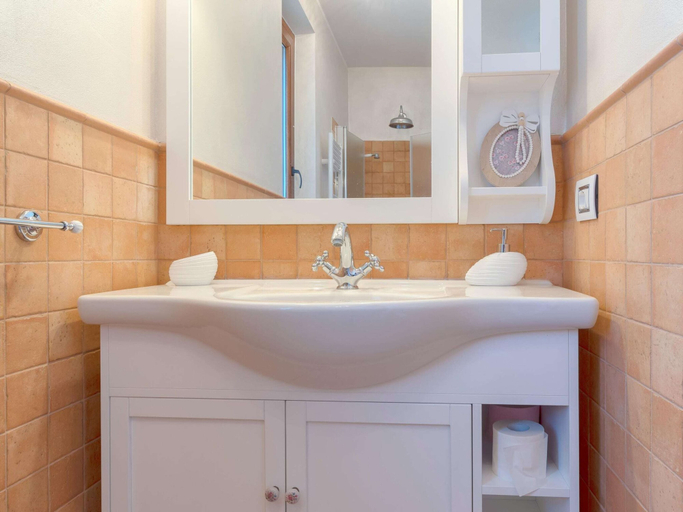 Bathroom 2, Belvilla by OYO Villa Clea, Perugia