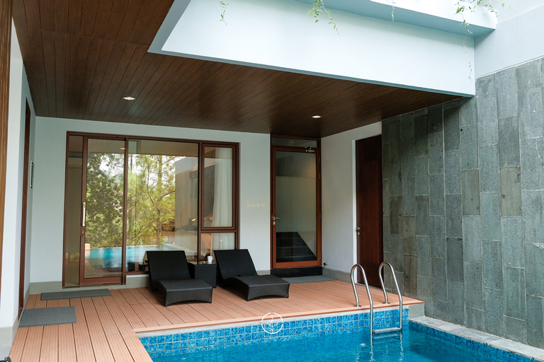 Swimming Pool 15