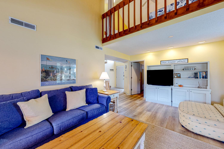 Others 5, Windward Village 109, Beaufort