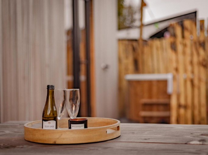 Food & Drinks 5, Detached Villa with Outdoor Fireplace near Veluwe, Barneveld