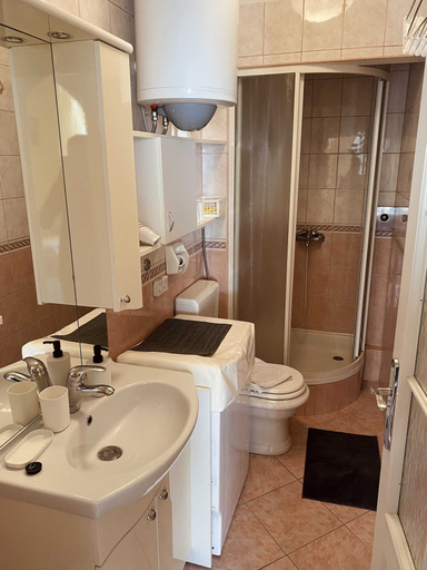 Bathroom, Apartment Tomasovic Old Town, Dubrovnik