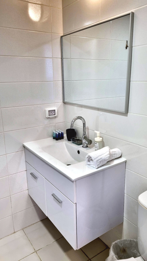 Bathroom 4, PORT CITY HAIFA - Balcony Beachfront