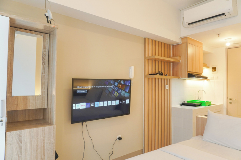 Bedroom 4, Comfy And Best Deal Studio At Tokyo Riverside Pik 2 Apartment, Tangerang