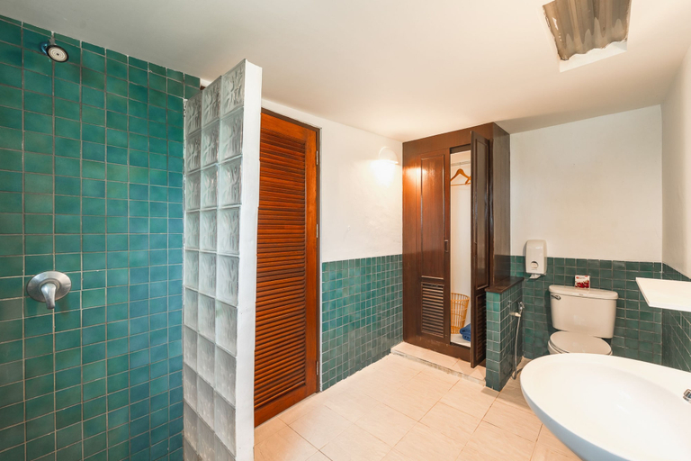 Bathroom 5, Ban Raya Resort and Spa, Phuket Island