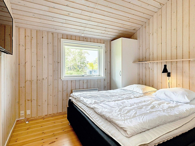 Bedroom 2, 5 Star Holiday Home in Vaeggerlose, Guldborgsund