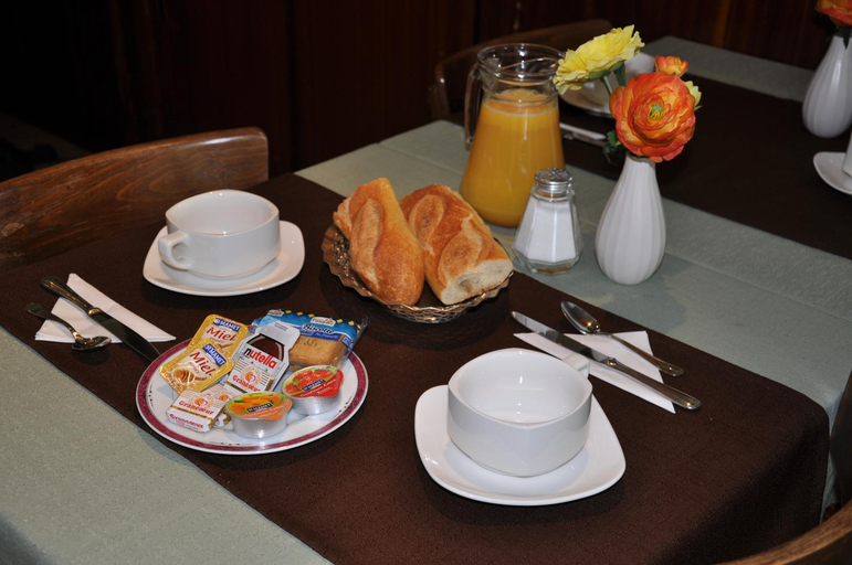 Food & Drinks 5, Hotel de la Grotte, Savoie