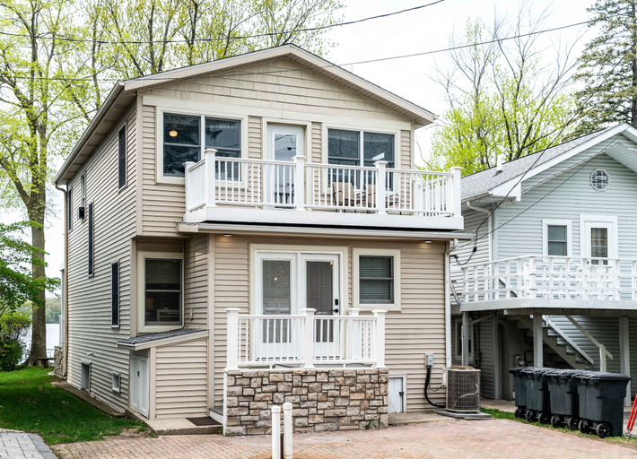 Exterior & Views 2, Sunset Getaway on Delavan Lake, Walworth
