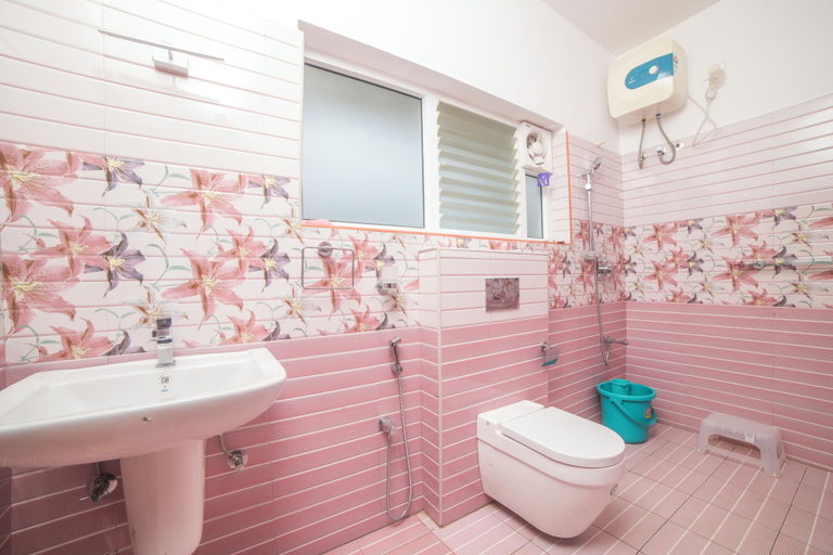 Bathroom 3, Akshu's Nest, The Nilgiris