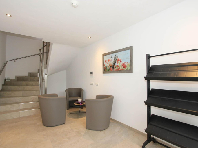 Others 4, Luxury Holiday Flat With Balcony in Fugenberg, Schwaz