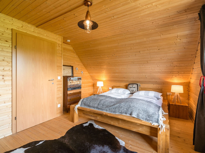 Bedroom 2, Cozy Holiday Home in Finkenstein near Lake, Villach Land