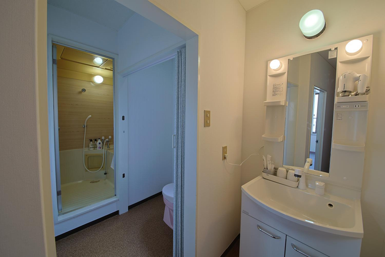 Bathroom 2, Yoshiya Hotel, Osaka