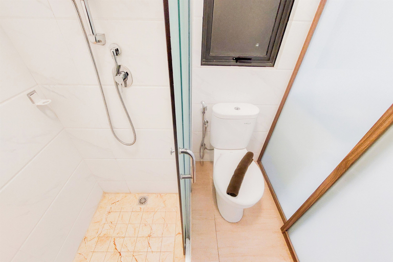 Bathroom 3, Serene 2Br Sky House Bsd Apartment Next To Aeon Mall, South Tangerang