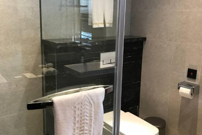 Bathroom 7