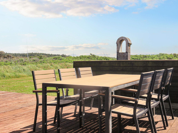 Others 4, 6 Person Holiday Home in Lokken, Hjørring