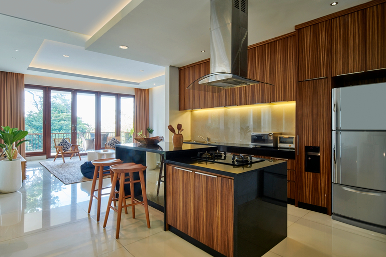 Dining Room 8