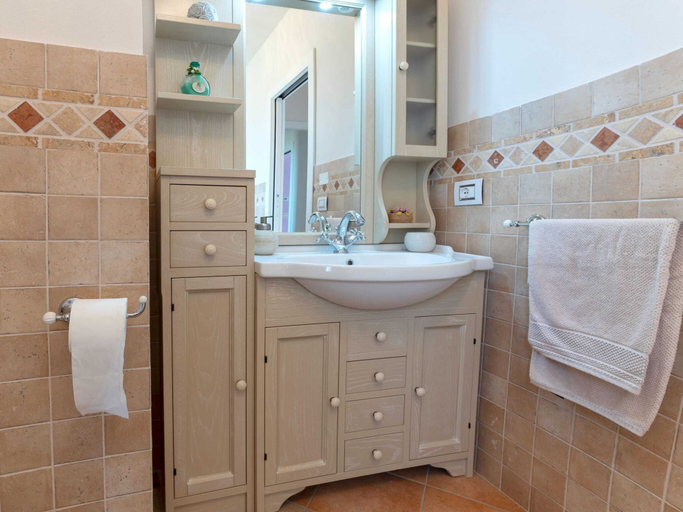 Bathroom 5, Belvilla by OYO Villa Clea, Perugia
