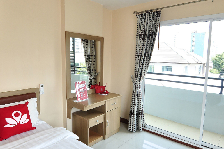 Bedroom 4, ZEN Rooms Buddy Place, Din Dang