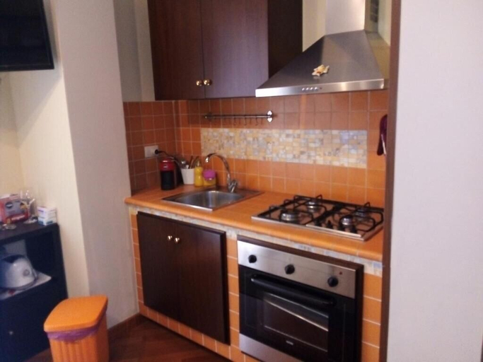 Others 4, Mazzini House, Catania
