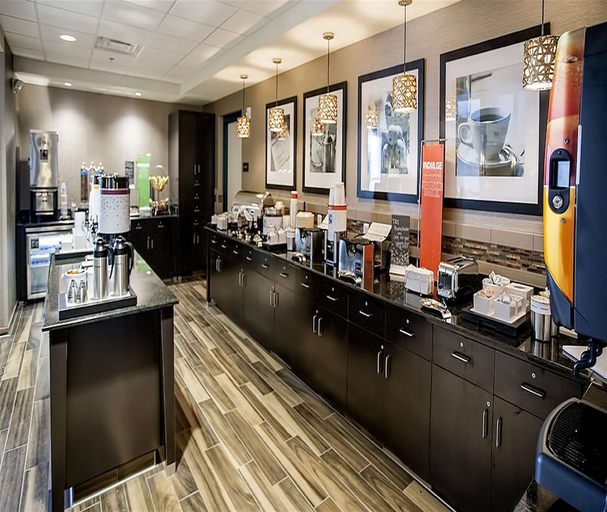 Food & Drinks 5, Hampton Inn Hibbing, Saint Louis