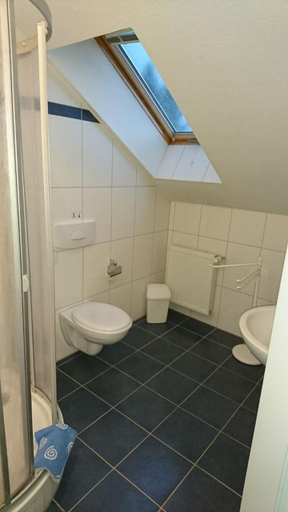 Bathroom 4, Hotel Kuhfelder Hof, Altmarkkreis Salzwedel
