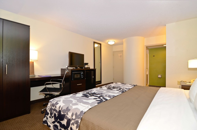 Bedroom 2, Sleep Inn Henderson, Vance