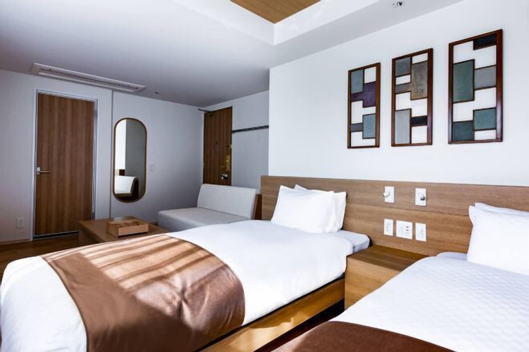Bedroom 13