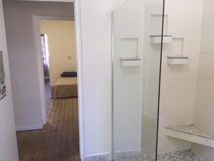 Others 4, Paarl Backpackers, Cape Winelands