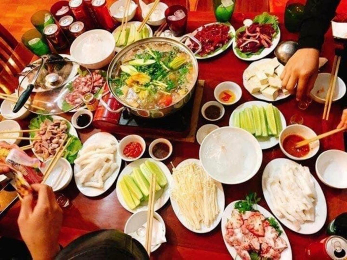 Food & Drinks 2, Nha nghi Tam Cuong, Điên Biên Phủ