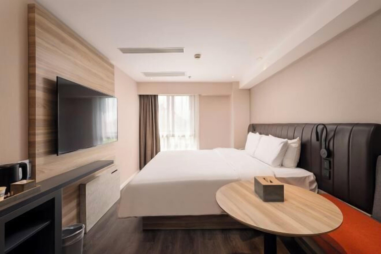 Bedroom 3, HanTing Premium Hotel (Shanghai Pudong Airport Chenyang Road), Shanghai