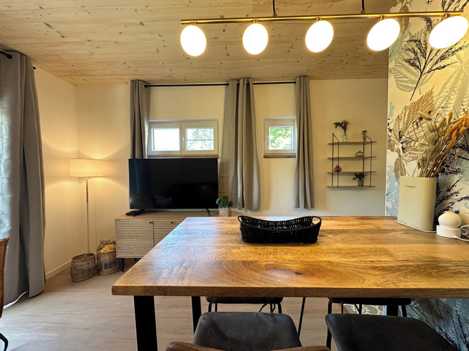Dining Room 4