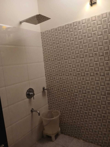 Bathroom 4, Anupam Resort, Nainital