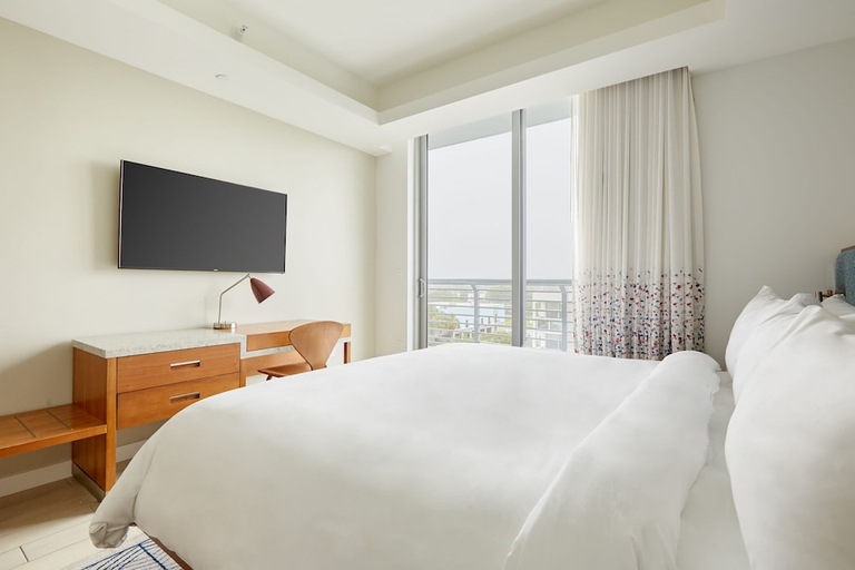Bedroom 3, CIRC HOTEL, Broward