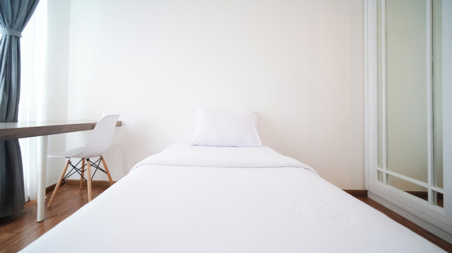 Bedroom 1, Minimalist And Restful 2Br At Grand Sungkono Lagoon Apartment, Surabaya