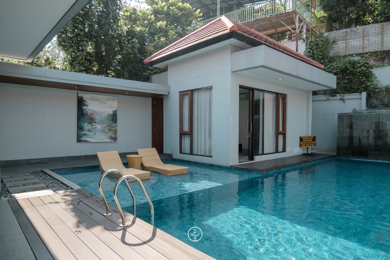 Swimming Pool 29