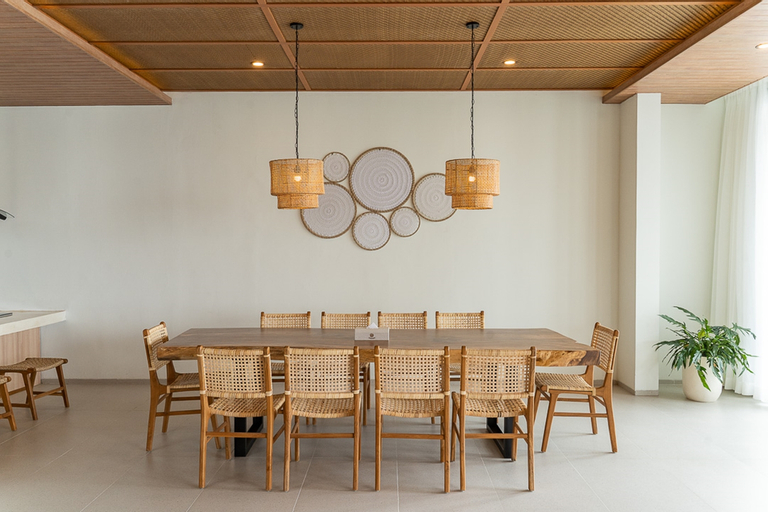 Dining Room 19