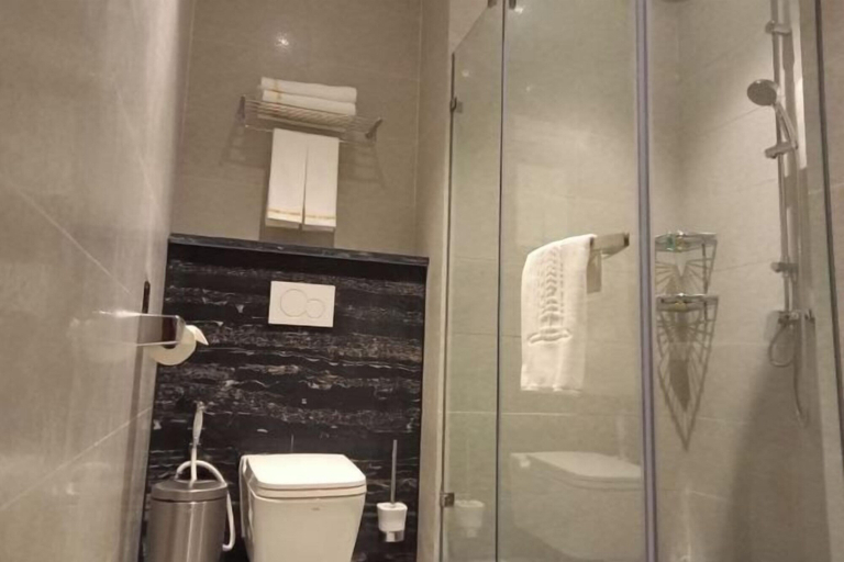 Bathroom 7