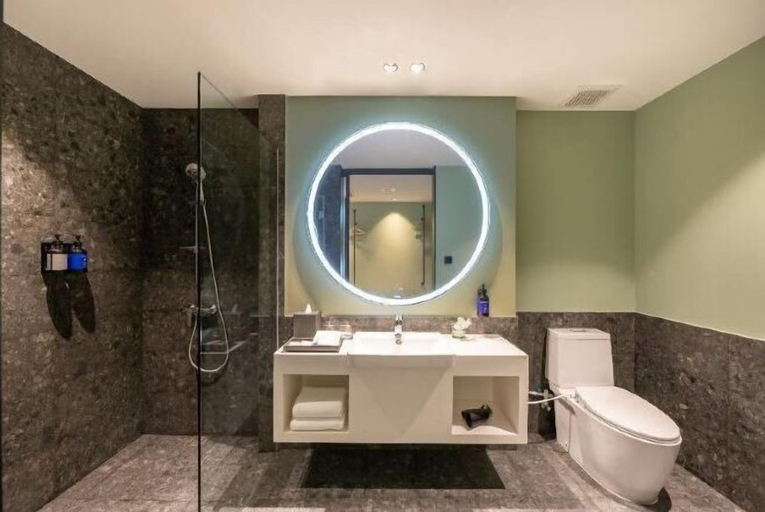 Bathroom 6