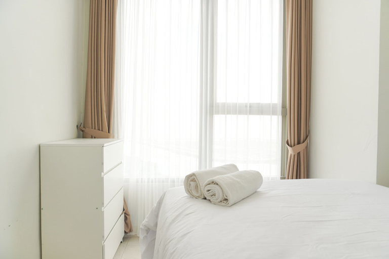 Bedroom 4, Modern Look And Comfy 2Br Gold Coast Apartment, North Jakarta