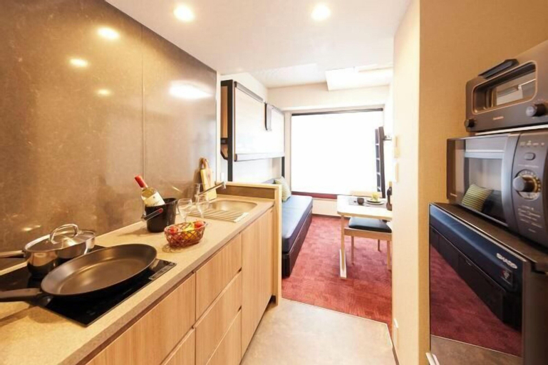 Dining Room 10