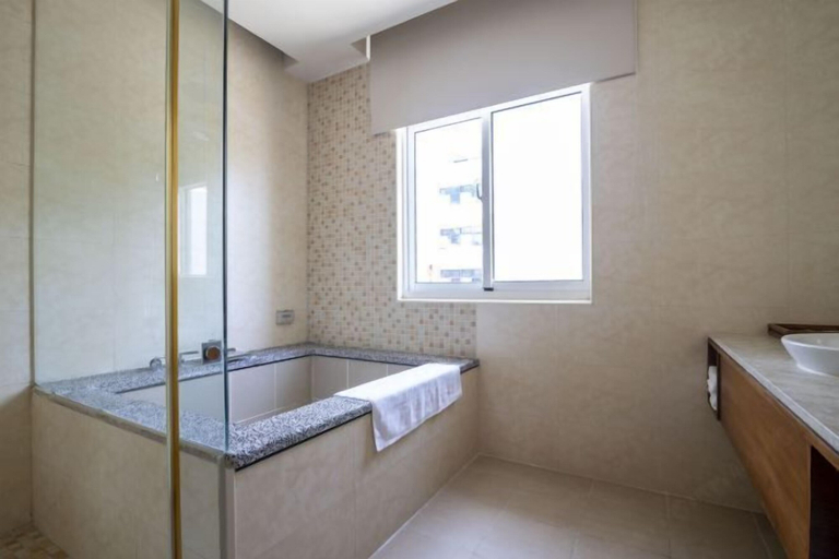 Bathroom 3, Shuiyang Yueming Holiday Hotel, Miaoli