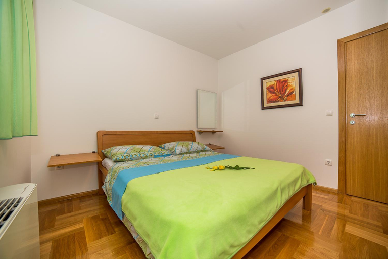 Others 2, Apartments Kristina, Makarska