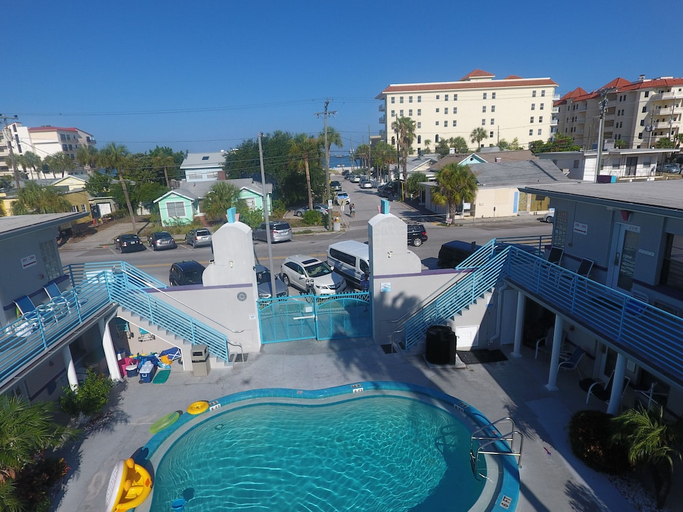 Exterior & Views 2, Royal North Beach All Suites, Pinellas