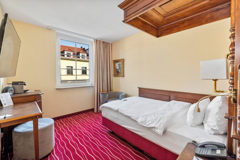 Bedroom 5, KING's HOTEL First, München