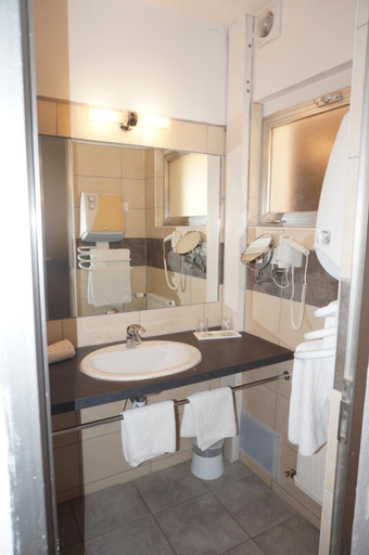 Bathroom 4, Logis Hotel Le Col De L'ange, Var