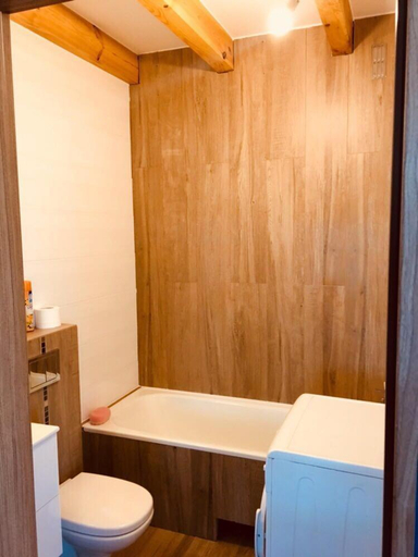 Bathroom 2, Domek Eden 1 Kaszuby balia sauna alpaki mini zoo, Kartuzy